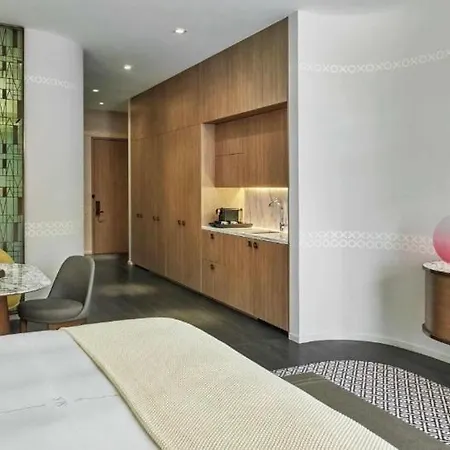 Hanza Tower Gold-24 Exclusive Jacussi & Sauna & Pool Апартаменты *